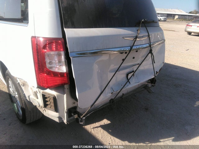 2C4RC1BG4GR297501 Chrysler Town & Country Touring