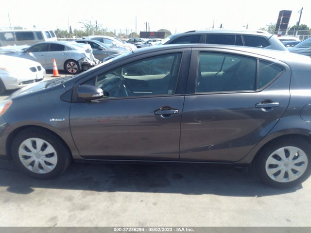 Toyota Prius C One/three/two/four 2014 JTDKDTB35E1557803 Image 7