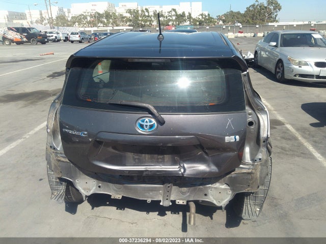 Toyota Prius C One/three/two/four 2014 JTDKDTB35E1557803 Image 13