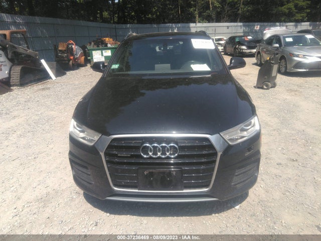 WA1JCCFS2HR003022 Audi Q3 Premium Plus
