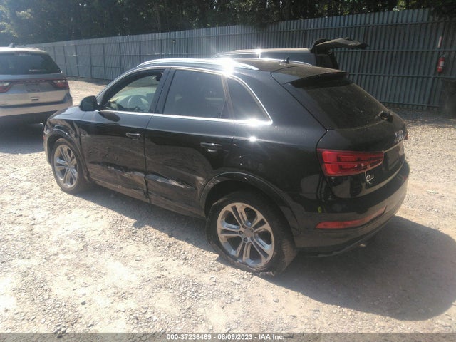 WA1JCCFS2HR003022 Audi Q3 Premium Plus