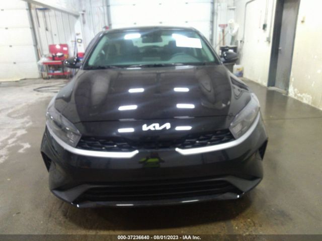 3KPF24ADXPE513125 KIA Forte Lxs