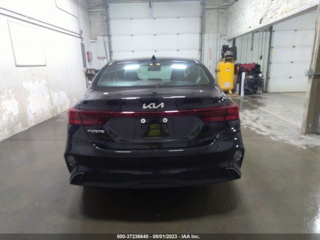 3KPF24ADXPE513125 KIA Forte Lxs