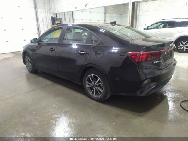 3KPF24ADXPE513125 KIA Forte Lxs