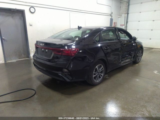 3KPF24ADXPE513125 KIA Forte Lxs