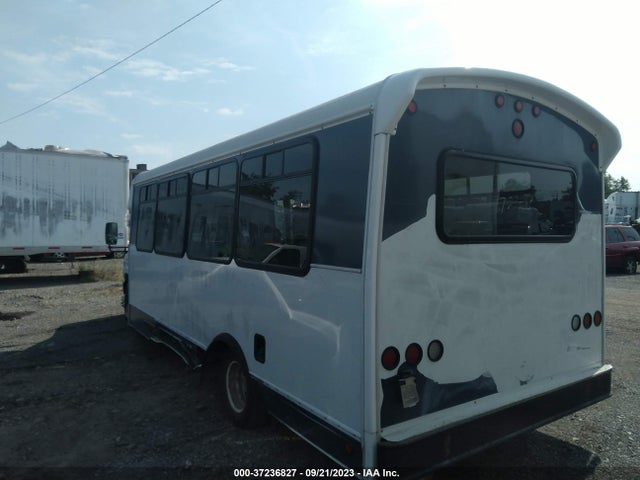 2017 FORD E-SERIES CUTAWAY 1FDFE4FS5HDC55674 Photo 2