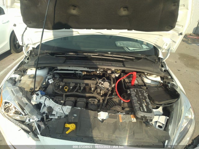 Ford FOCUS SE 2016 1FADP3F23GL365472 Image 10