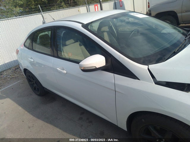Ford FOCUS SE 2016 1FADP3F23GL365472 Image 13