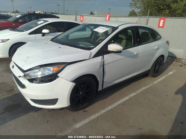 Ford FOCUS SE 2016 1FADP3F23GL365472 Image 2