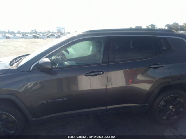 3C4NJCBB1KT715510 Jeep Compass Latitude