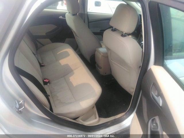 2015 FORD FOCUS SE VIN: 1FADP3F29FL311429