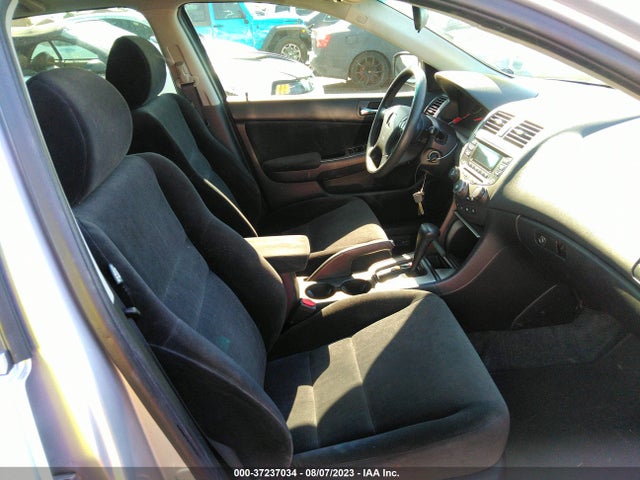 2004 HONDA ACCORD SDN EX VIN: 1HGCM56754A044337