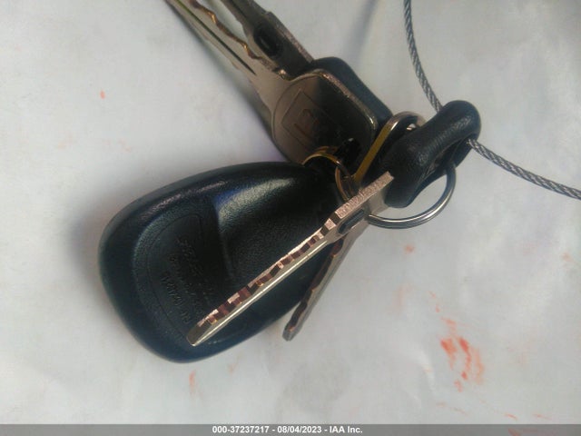 2000 BUICK CENTURY LIMITED VIN: 2G4WY55JXY1292317