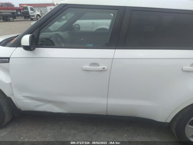 KIA Soul Base 2016 KNDJN2A25G7315962 Image 6