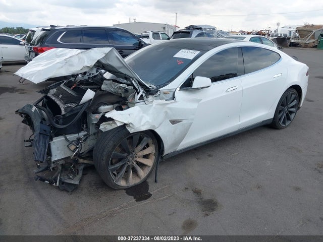 Tesla Model S 85d/70d/90d/p90d 2015 5YJSA1S2XFF090004 Image 2