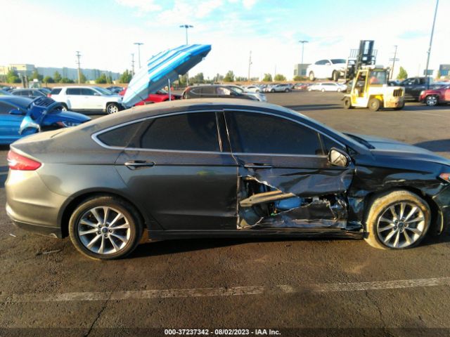 3FA6P0PU2HR329833 Ford Fusion Energi Se