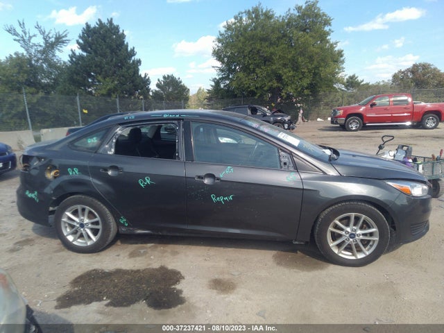 2016 FORD FOCUS SE VIN: 1FADP3F27GL300902