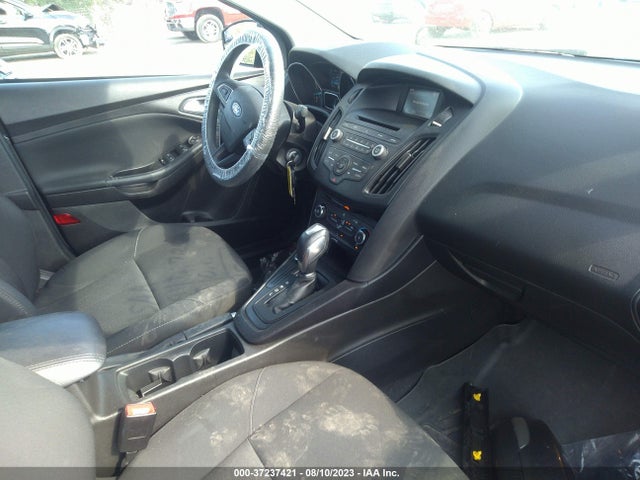 2016 FORD FOCUS SE VIN: 1FADP3F27GL300902
