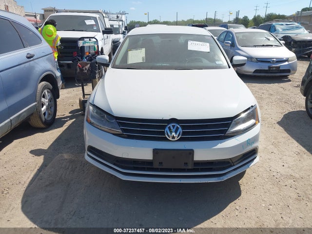 3VW167AJ0HM313333 Volkswagen Jetta 1.4t S