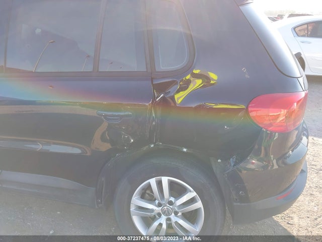 WVGAV7AX4FW575360 Volkswagen TIGUAN S