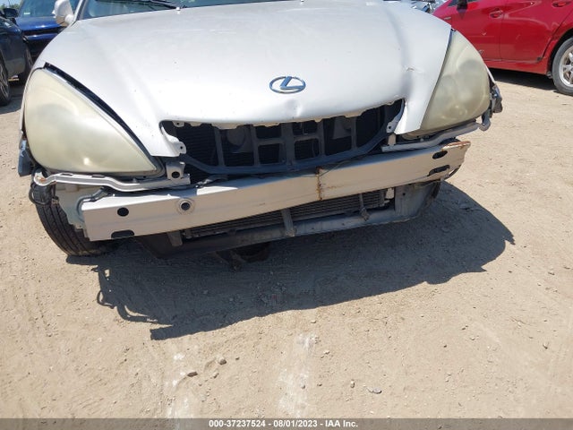 2003 LEXUS ES 300 VIN: JTHBF30G136017833