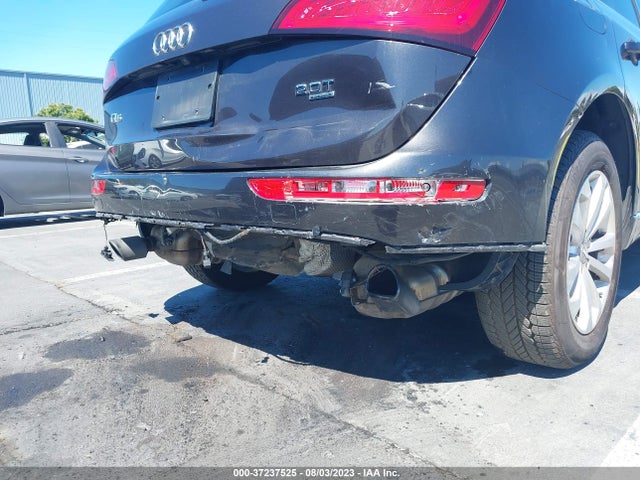 WA1LFAFP9EA113981 Audi Q5 Premium Plus