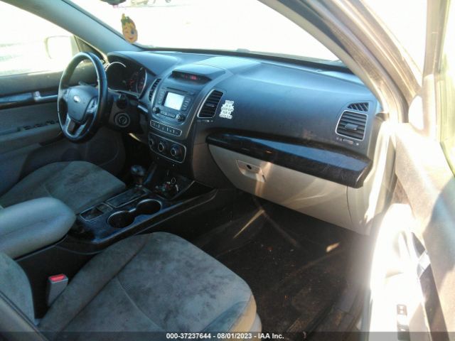 5XYKTCA69FG566794 KIA SORENTO LX