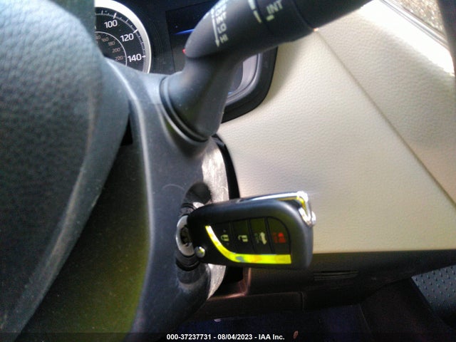 2022 TOYOTA COROLLA LE VIN: JTDEPMAE8N3009313