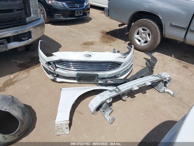 Ford FUSION SE 2018 3FA6P0H75JR278049 Image 4