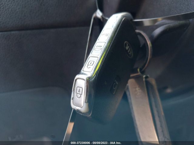 5XXG14J2XMG064814 KIA K5 LXS