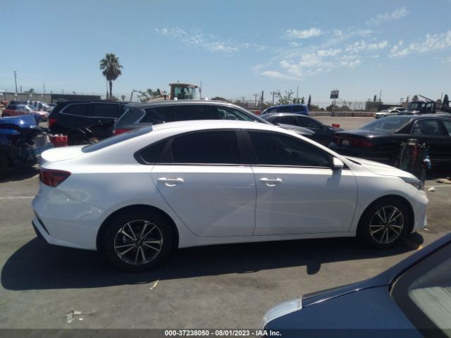 3KPF24ADXNE440030 KIA Forte Lxs
