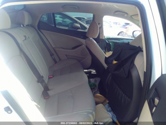 KNAGM4A71F5646744 KIA Optima Lx