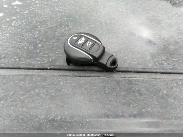 2017 MINI COUNTRYMAN WMZYT5C34H3D79594 Photo 10