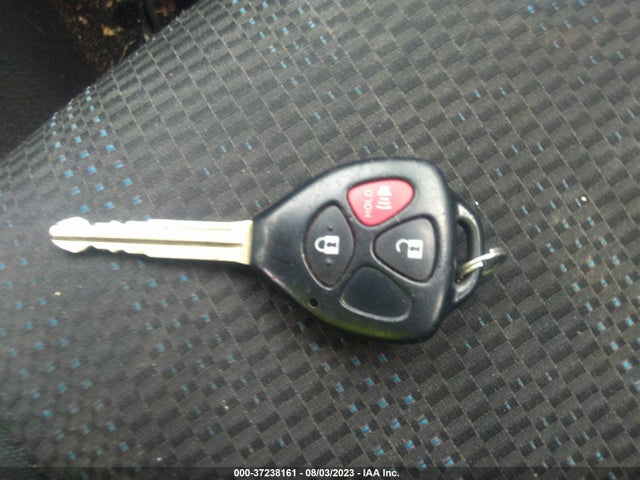 2011 TOYOTA MATRIX S VIN: 2T1KE4EE2BC046802