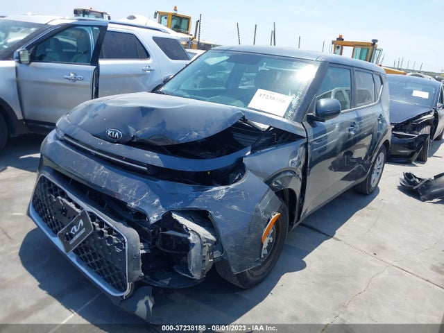 KIA SOUL LX 2020 KNDJ23AU5L7070204 Image 2