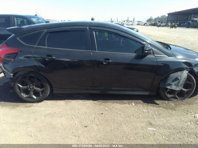 2013 FORD FOCUS ST VIN: 1FADP3L92DL210943