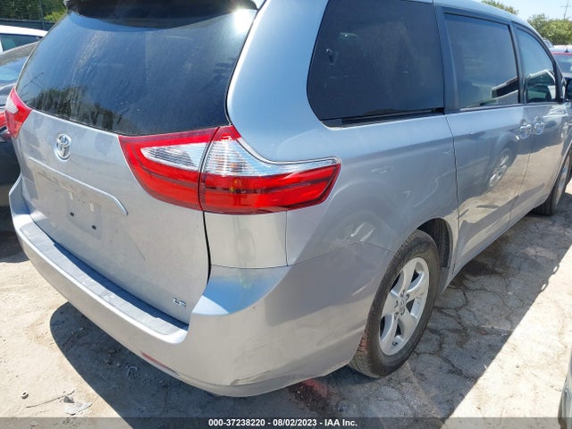 Toyota SIENNA LE 2017 5TDKZ3DC3HS878681 Image 12