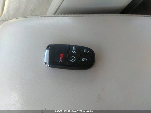 2C3CCAEG8GH238463 Chrysler 300 300c