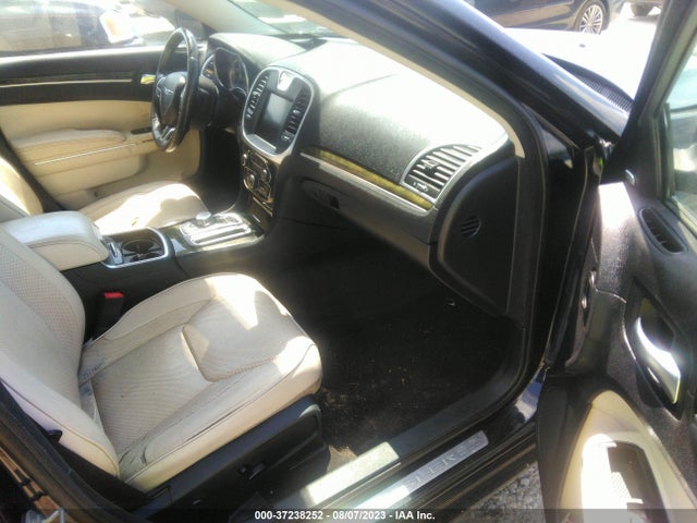 2C3CCAEG8GH238463 Chrysler 300 300c