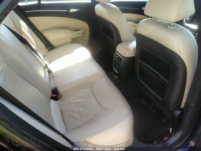 2C3CCAEG8GH238463 Chrysler 300 300c