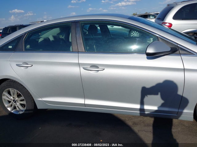 2015 HYUNDAI SONATA 2.4L SE VIN: 5NPE24AF4FH042256