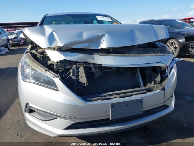 2015 HYUNDAI SONATA 2.4L SE VIN: 5NPE24AF4FH042256