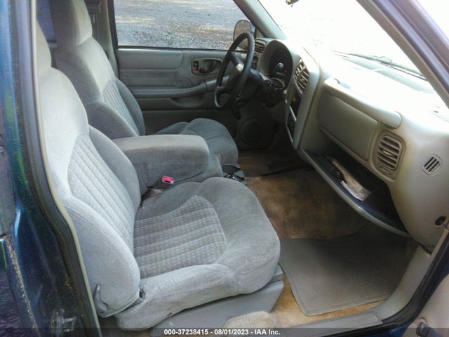 1999 CHEVROLET S-10 LS VIN: 1GCCS19X9X8114782