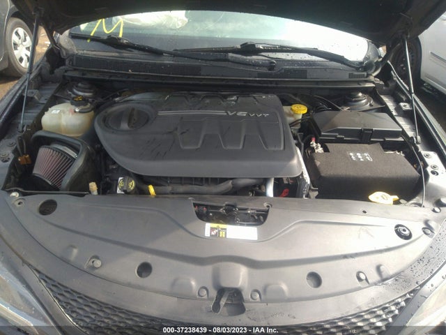 Chrysler 200 C 2015 1C3CCCCG0FN515515 Image 10