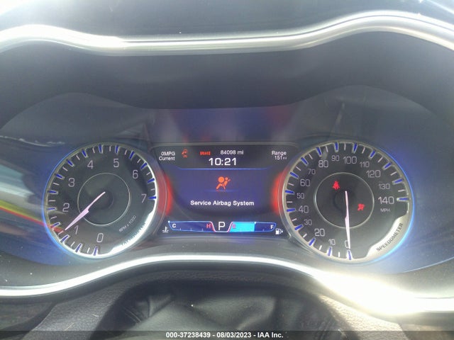 Chrysler 200 C 2015 1C3CCCCG0FN515515 Image 7