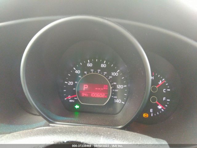 KNDJN2A24F7138786 KIA Soul Base