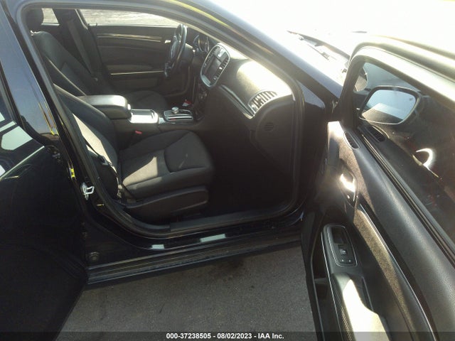 2C3CCAAG9KH590014 Chrysler 300 Touring