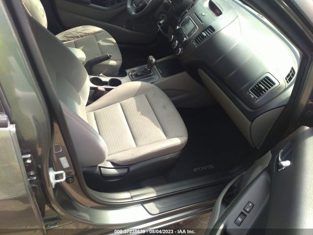 KIA FORTE LX 2016 KNAFX4A69G5534561 Image 5