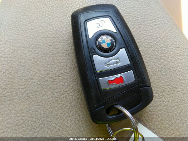 WBA8E5G57GNT94237 BMW 3 Series 320i Xdrive