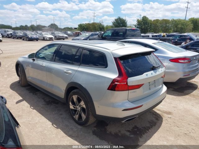 YV4102WK9L1047662 Volvo V60 CROSS COUNTRY
